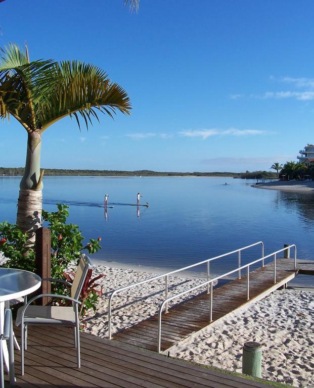 Skippers Cove Waterfront Resort Нусавил Екстериор снимка