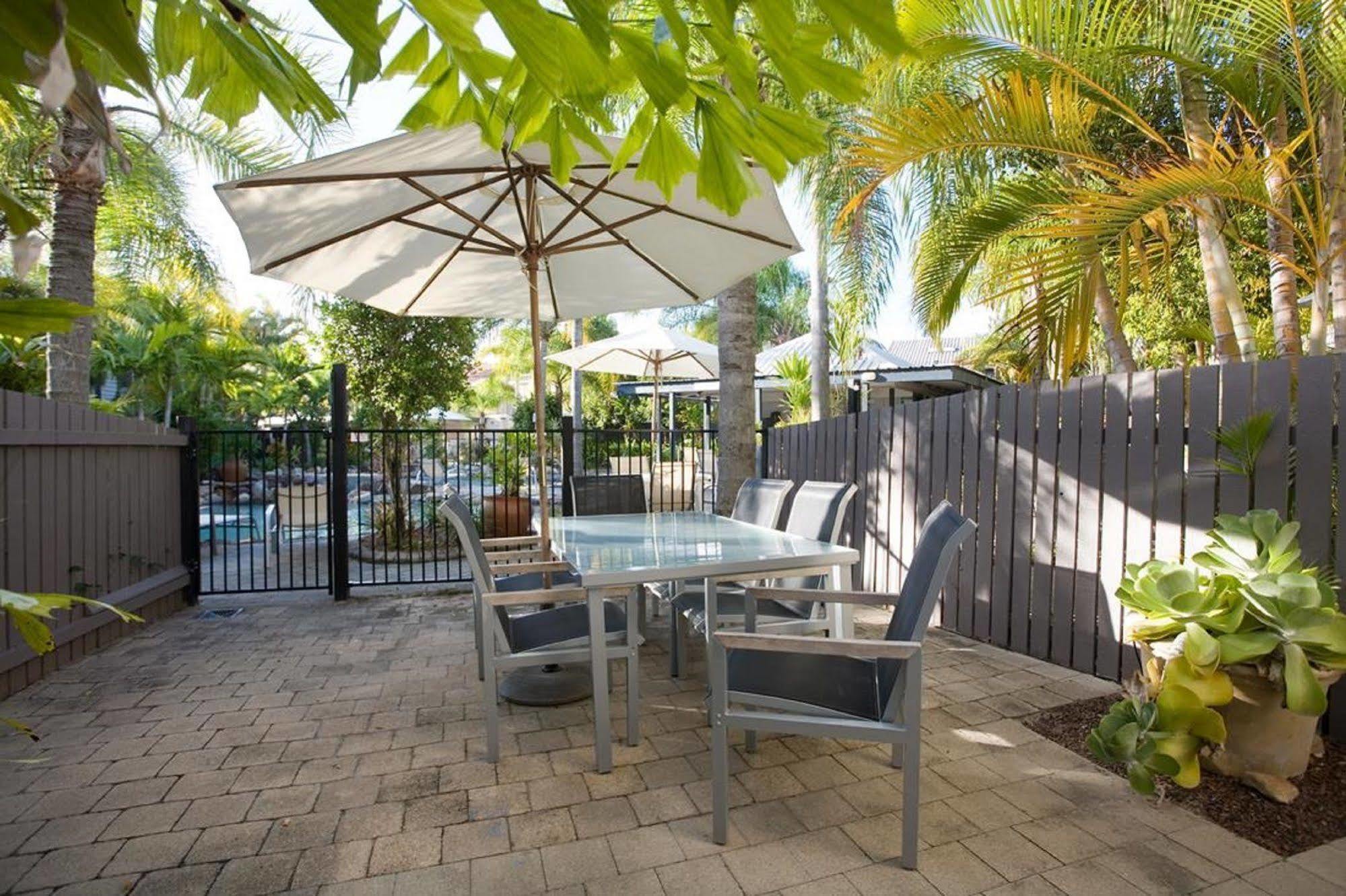 Skippers Cove Waterfront Resort Нусавил Екстериор снимка